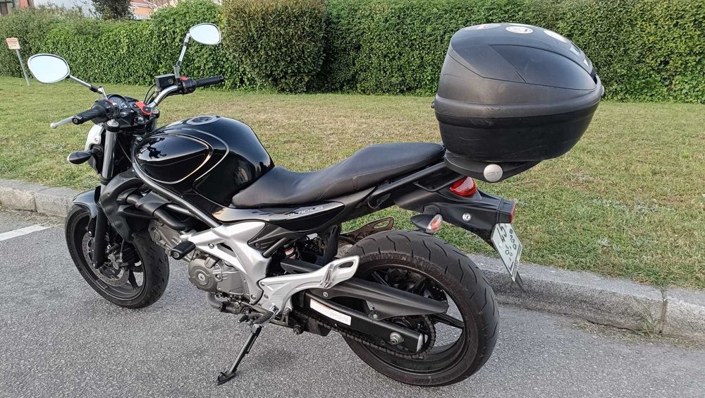 SUZUKI GLADIUS 650 (SV650) 2011 – Motor Lendário e de Fiabilidade Extrema