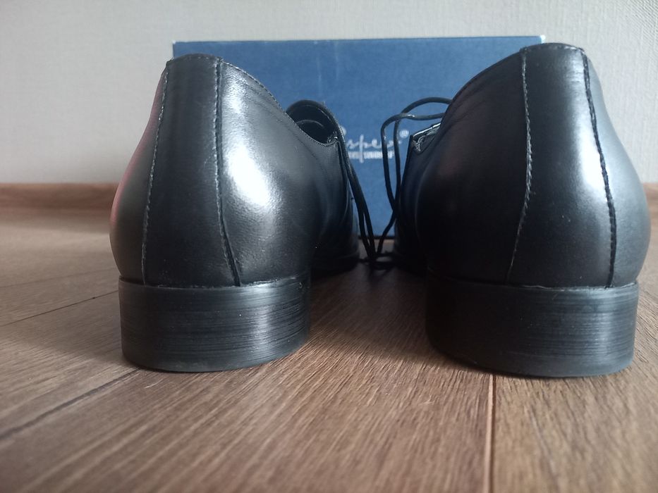 Класичні чоловічі туфлі