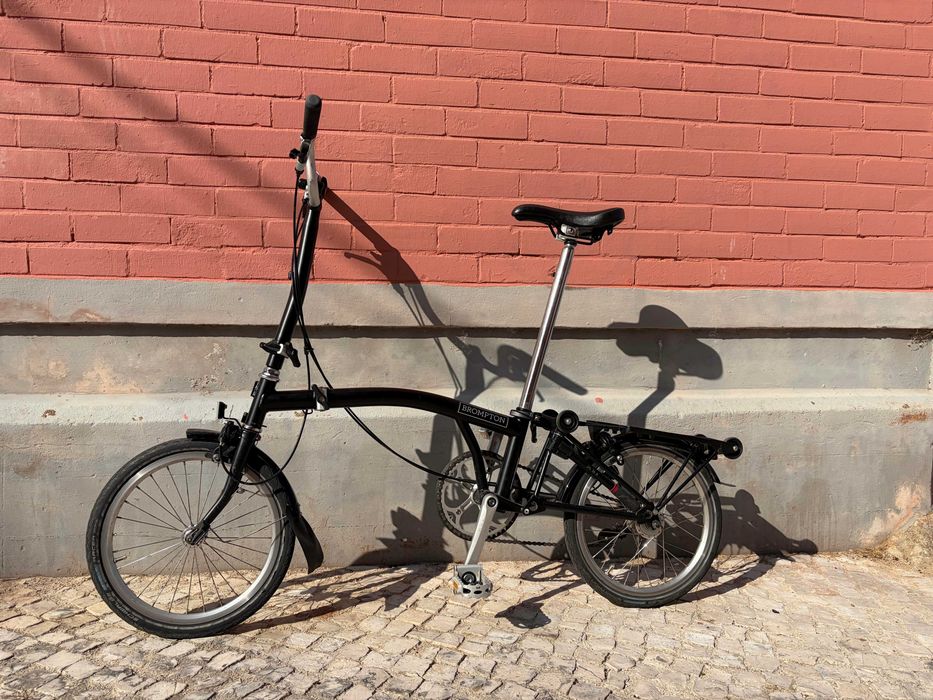Bicicleta Brompton de 3 velocidades bom estado