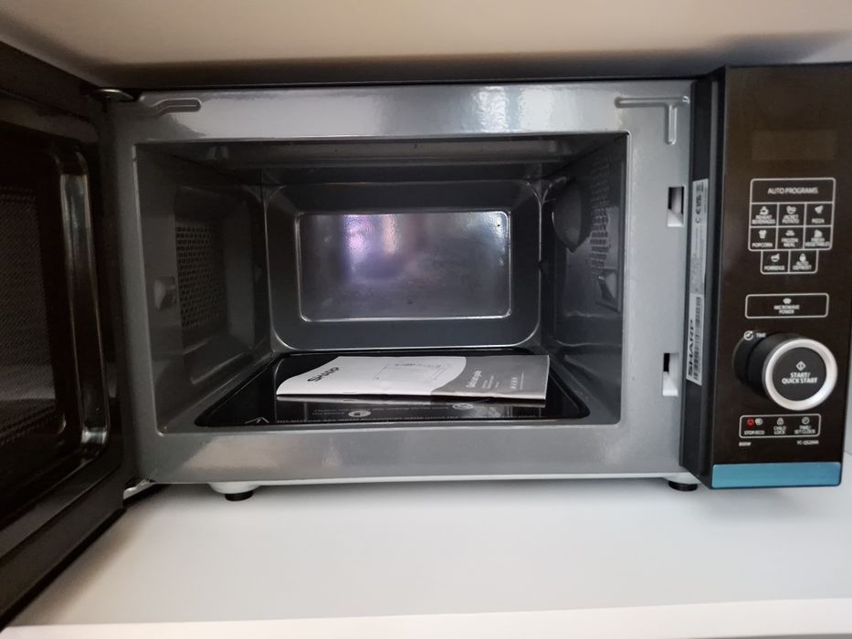Kuchenka mikrofalowa z gwarancją, Mikrofalówka wolnostojąca Sharp 800W 20L