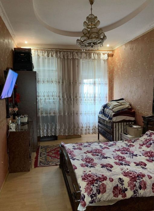Продам квартру 4-х комнат Васильков