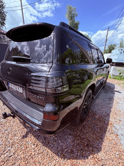 Lexus LX 570 2016