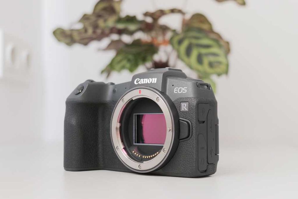 Canon RP aparat bezlusterkowiec pełna klatka