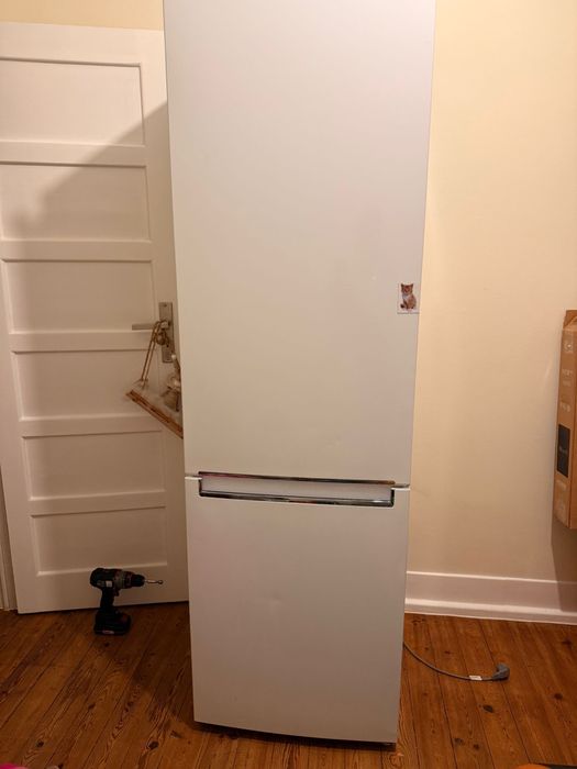 Frigorífico LG No frost - 203cm - 387L - Branco - Usado