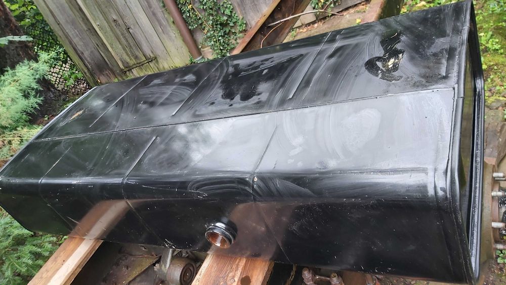 Nowy zbiornik oleju hydraulicznego HYVA 250 L