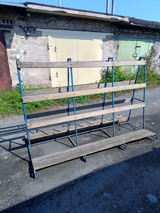 Піраміда для причепу