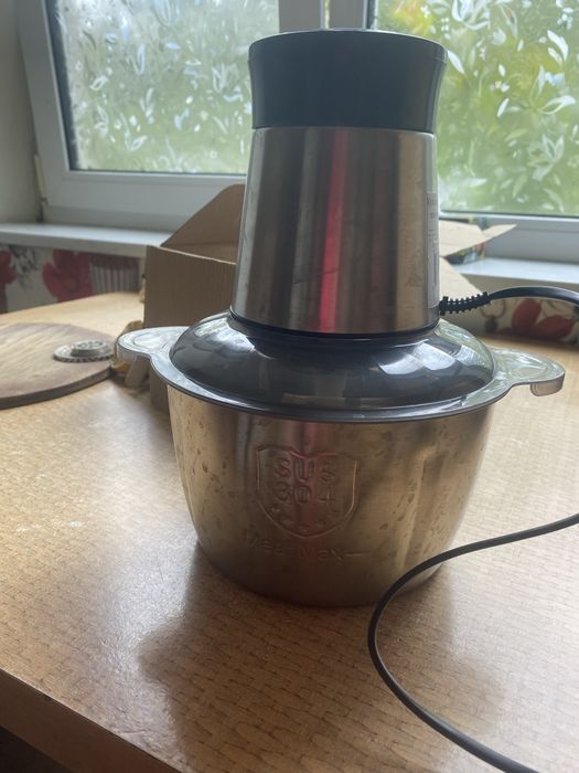 Кухоный измельчитель