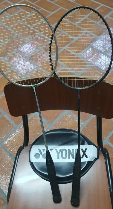 2 Raquetes de Badminton com 6 volantes