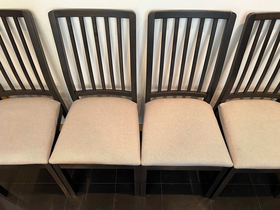 Mesa extensível (120/180×80 cm) IKEA com 4 cadeiras