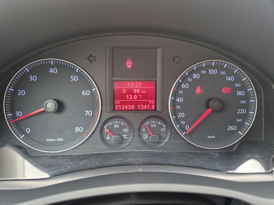 У продажу Голь5 Не фарбований ! Дуже гарний стан!