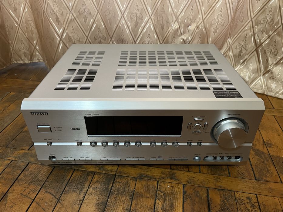 Ресивер/Усилитель Onkyo tx-sr604e