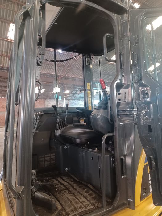 Venda de máquina jiratoria komatsu pc 5.5