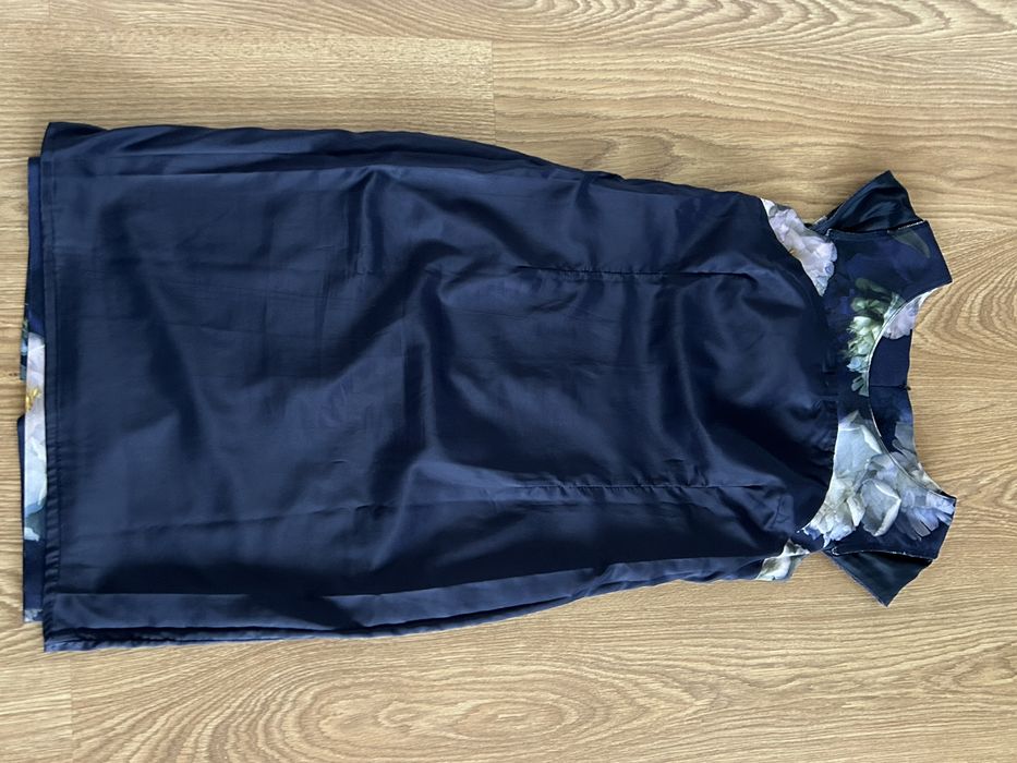 Francesca Antonucci Sukienka etui r. 38/40