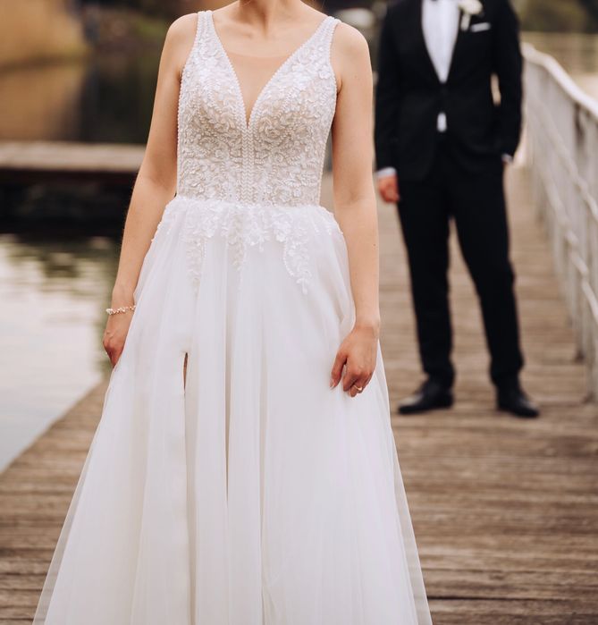 Suknia ślubna (naturalna biel)