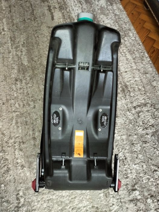 Продам автокрісла Britax Romer Isofix