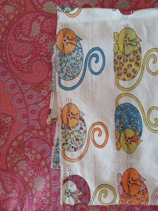 Coberta e cortinas Gato Preto