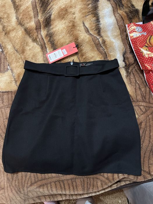 Жіноча юбка чорна