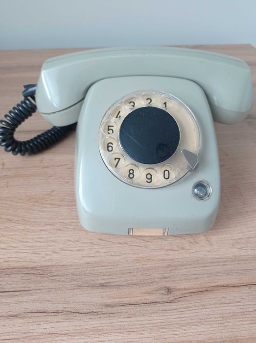 Telefon stacjonarny PRL