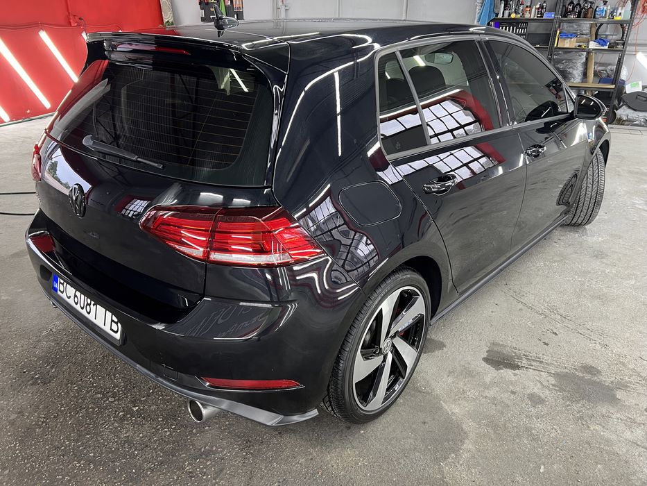Продам Volkswagen Golf GTI. 2.0 TSI.2021г.28000$
