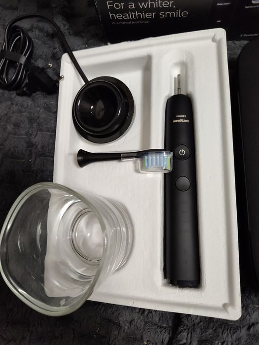 Szczoteczka soniczna Philips Sonicare DiamondClean Smart 9000 Black HX