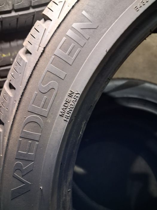 Шины б/у 255/40 R19 Vredestein Quatrac Pro