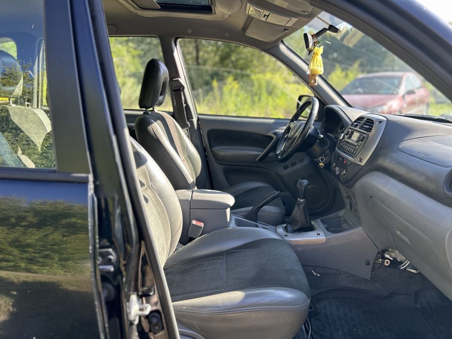 Продам Toyota RAV 4 2005  4x4