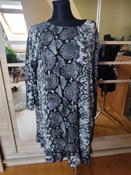 Prosta sukienka rozmiar xl