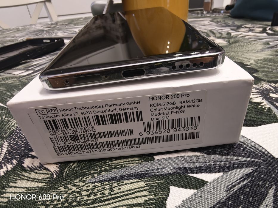 Telefon Honor 200 pro