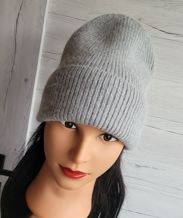Śliczna ciepła czapka z angorą beanie jasnoszara
