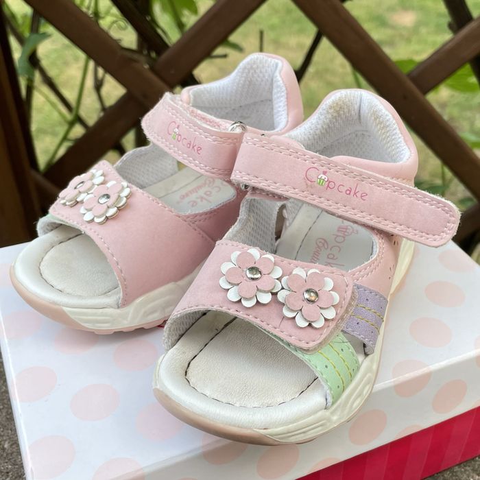 Sandałki 21 ccc bardzo dobry stan