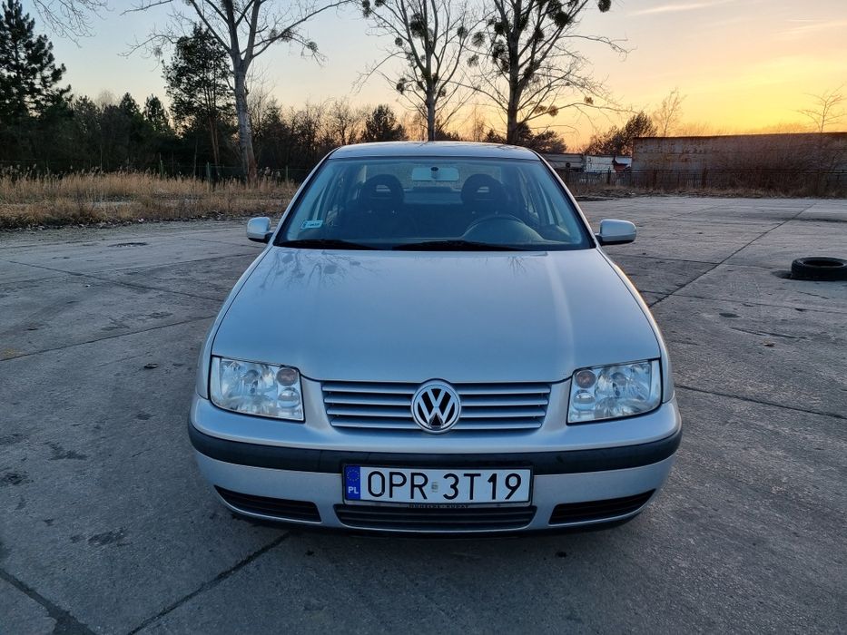 Volkswagen Bora 1.6 benzyna 2000r