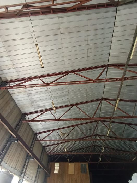 Продається виробниче приміщення! Смт. Клевань. Склад! Ангар.