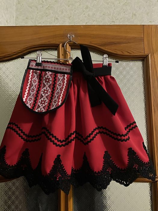 Українська червона спідниця для дівчинки з кишенькою гаман,етностиль
