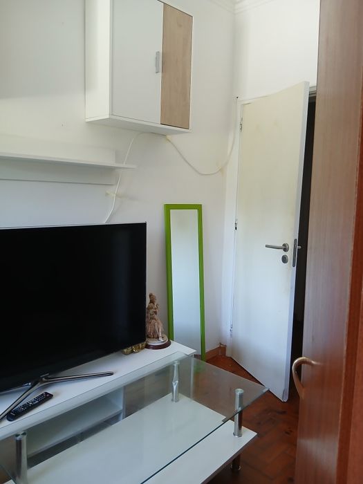 Quarto para arrendar