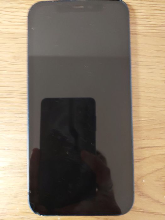 IPhone 12 stan bardzo dobry 72%