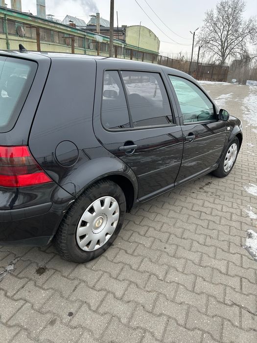 Sprzedam golfa 4