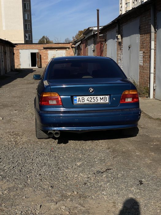 Bmw 5 series e39 2000