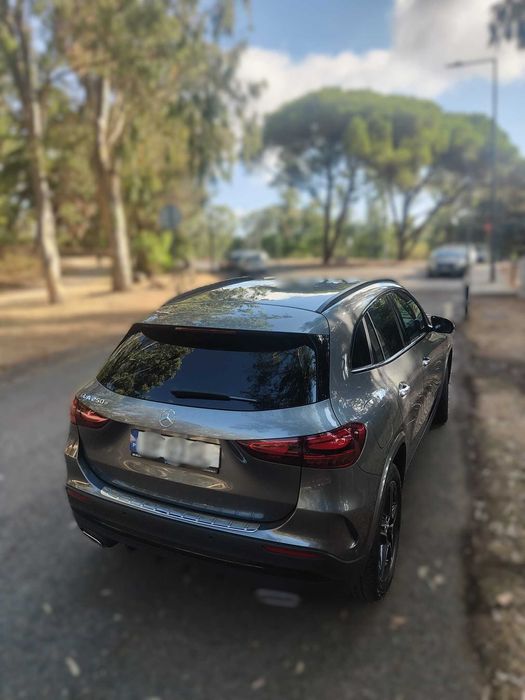 Mercedes GLA250e, AMG, com vários packs extra, garantia original