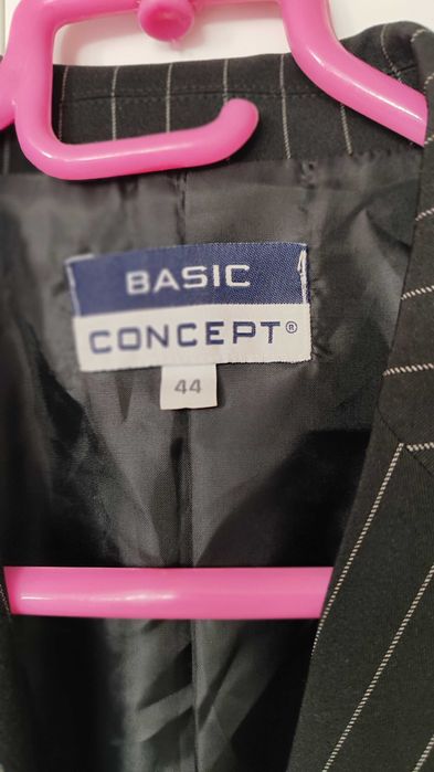 2 żakiety  czarne, rozm 44