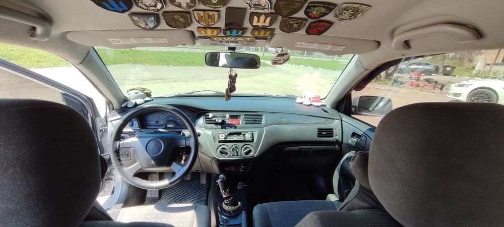 Mitmitsubishi lancer 9