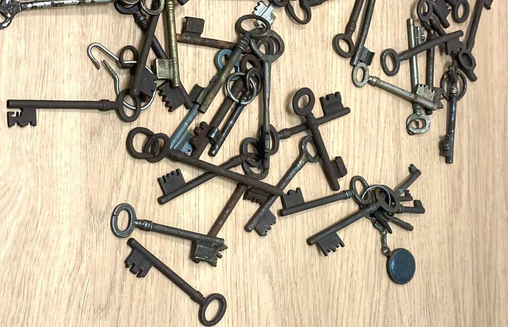 Chaves antigas 185 unidades vendo em separado