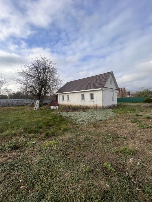 Продам будинок із землею