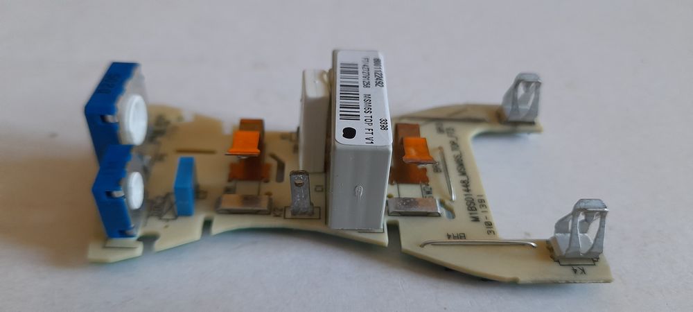 Фиксатор насадок блендера Bosch. чайник.