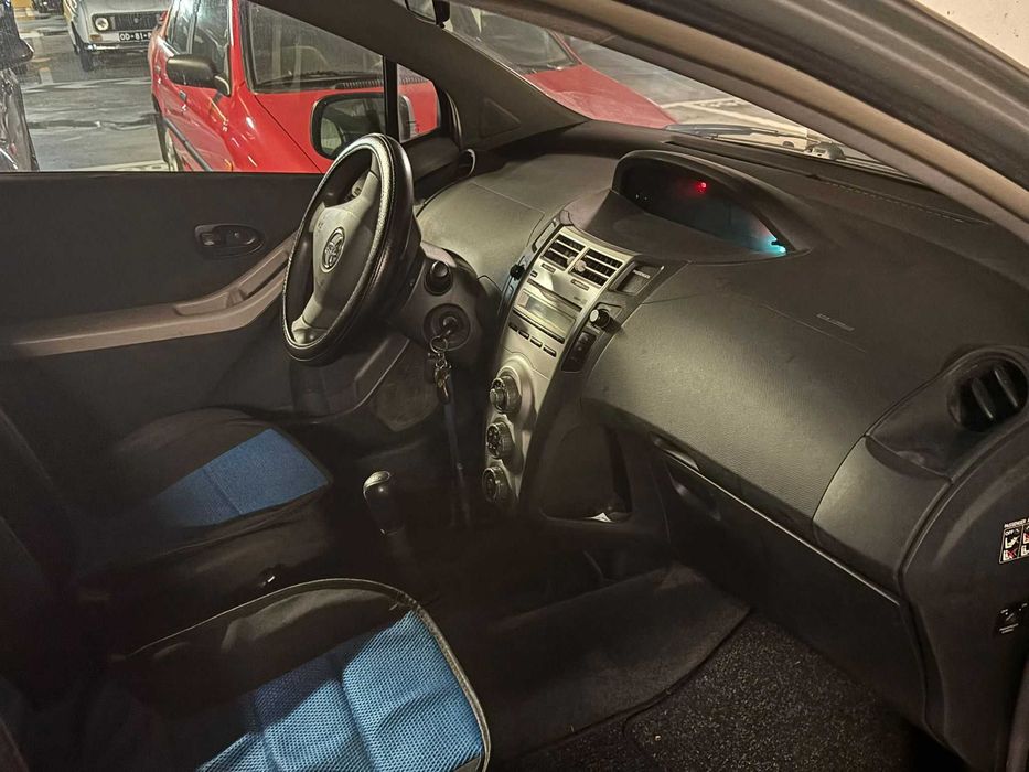 Vendo Toyota Yaris BIZZ 1.4 D-4d [2008]
