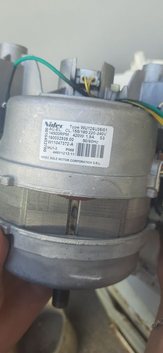 Двигун від пральної машинки
