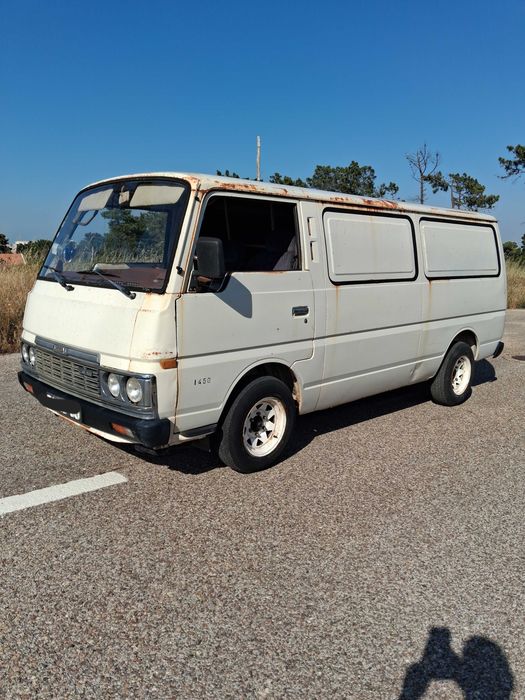 Nissan Urvan E23