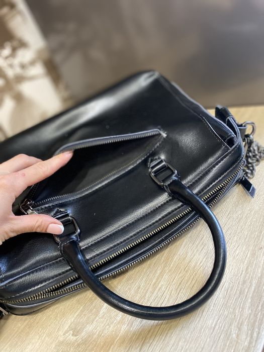 Сумка жіноча чорна з гладкої шкіри