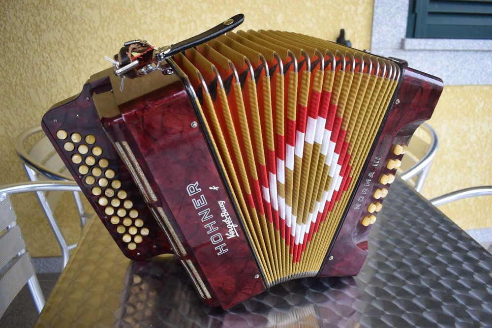 Concertina Hohner Norma III 3 Voz. Fa# La# La#
