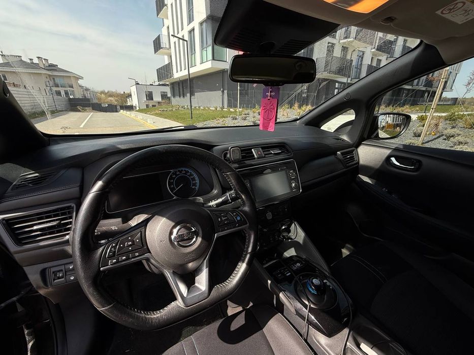 Nissan leaf 2 ze1 40квт європа