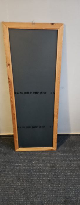 Lustro w obudowie sosnowej